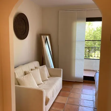 Apartment Cozy Townhouse With Garden In
